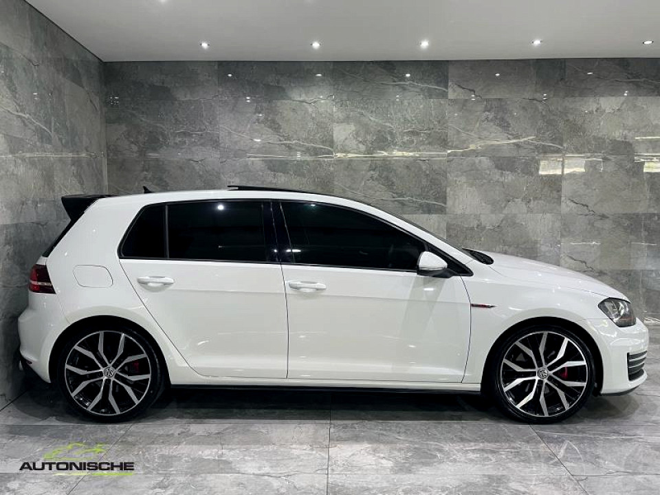 VOLKSWAGEN GOLF VII GTi 2.0 TSI DSG, image 2