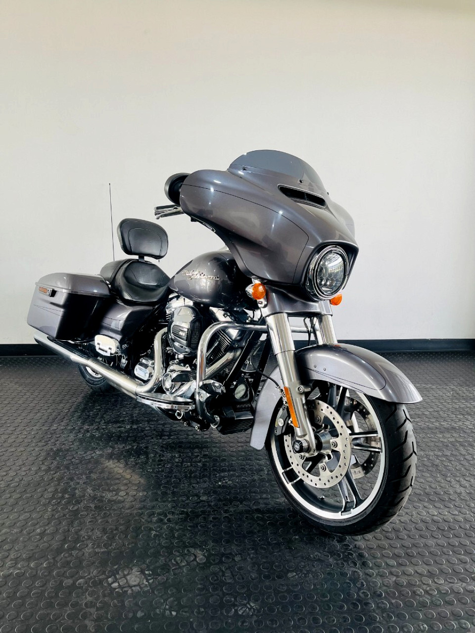 HARLEY DAVIDSON STREET GLIDE SPECIAL, image 2