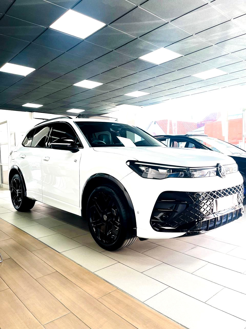 VOLKSWAGEN TIGUAN 1.4 TSI R-LINE DSG (110KW), image 2