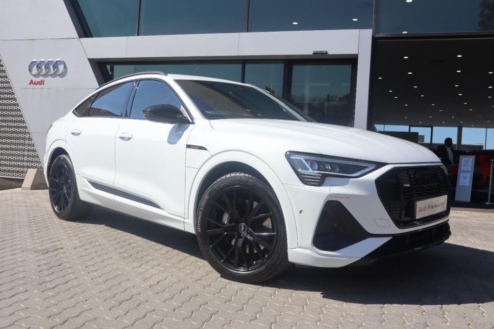 Audi e-Tron Sportback 55 S Line, image 1