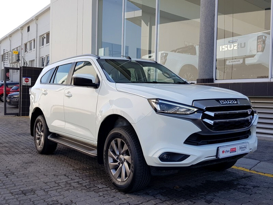 ISUZU MU-X 3.0D LS 4X4 A/T, image 1