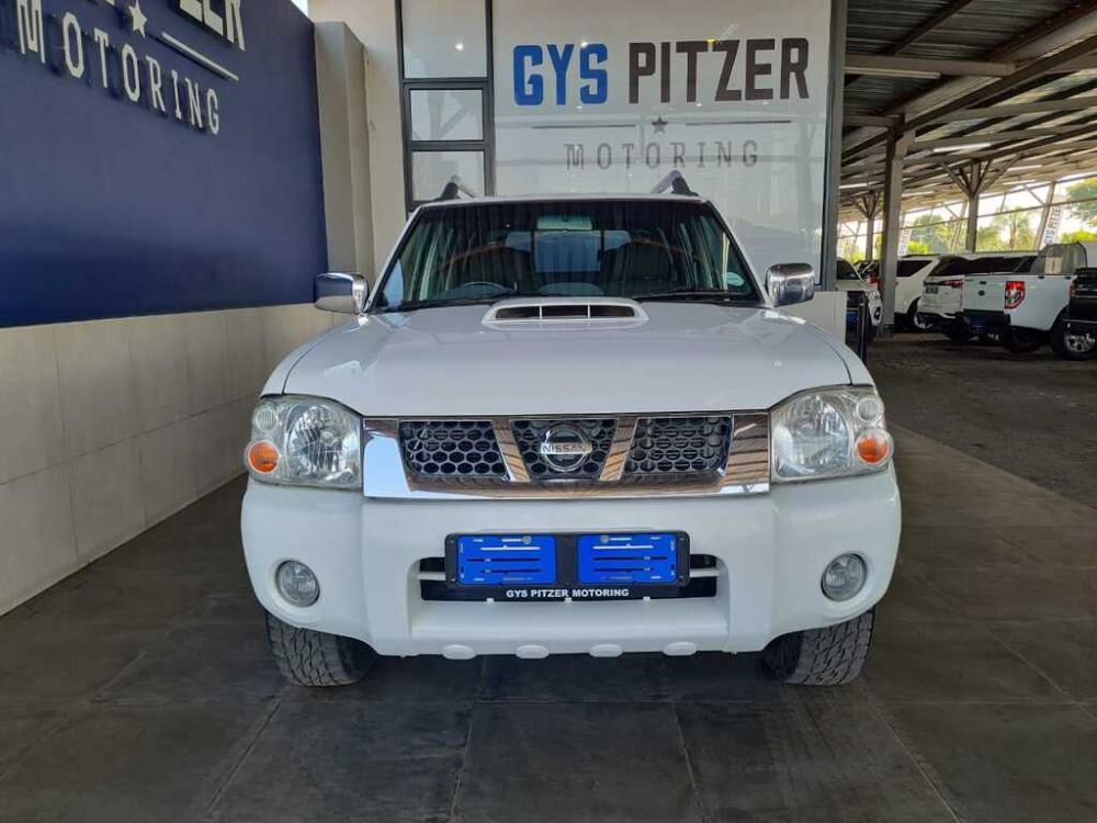 Nissan NP300 Hardbody 2.5 TDi Hi-Rider D/Cab, image 2