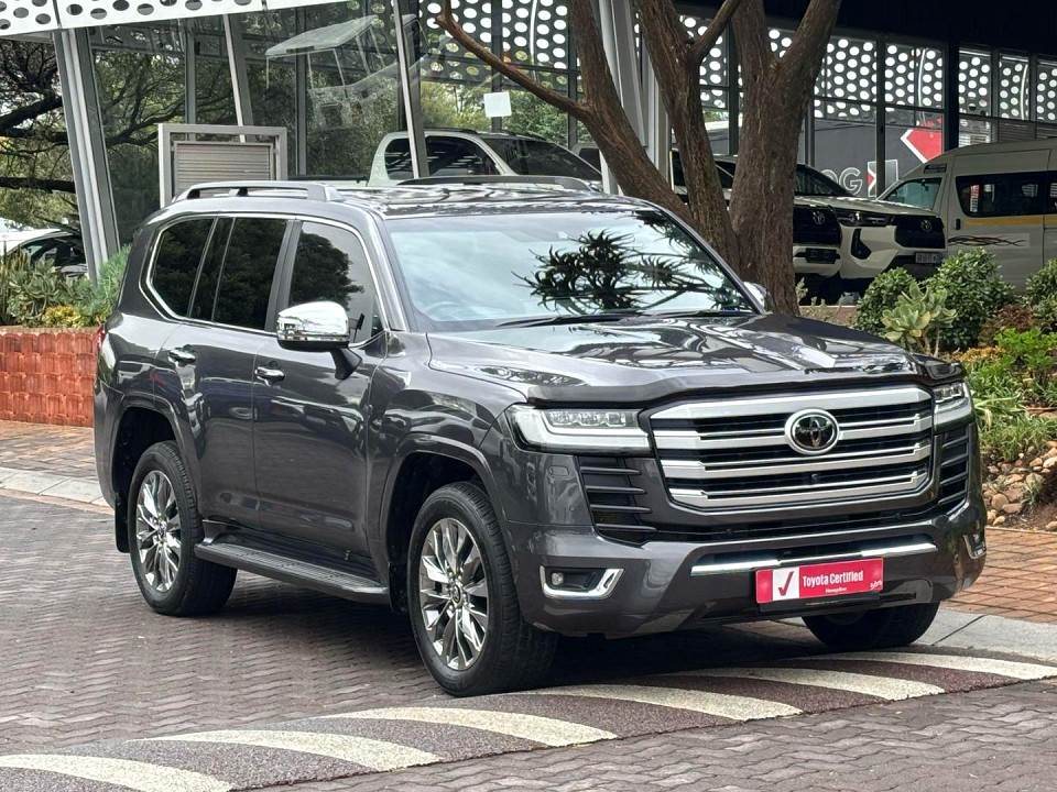 TOYOTA LANDCRUISER 300 V6 3.3D ZX, image 2