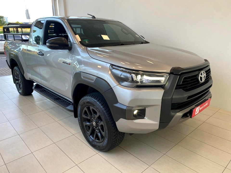 TOYOTA HILUX 2.8 GD-6 RB LEGEND A/T P/U E/CAB, image 2