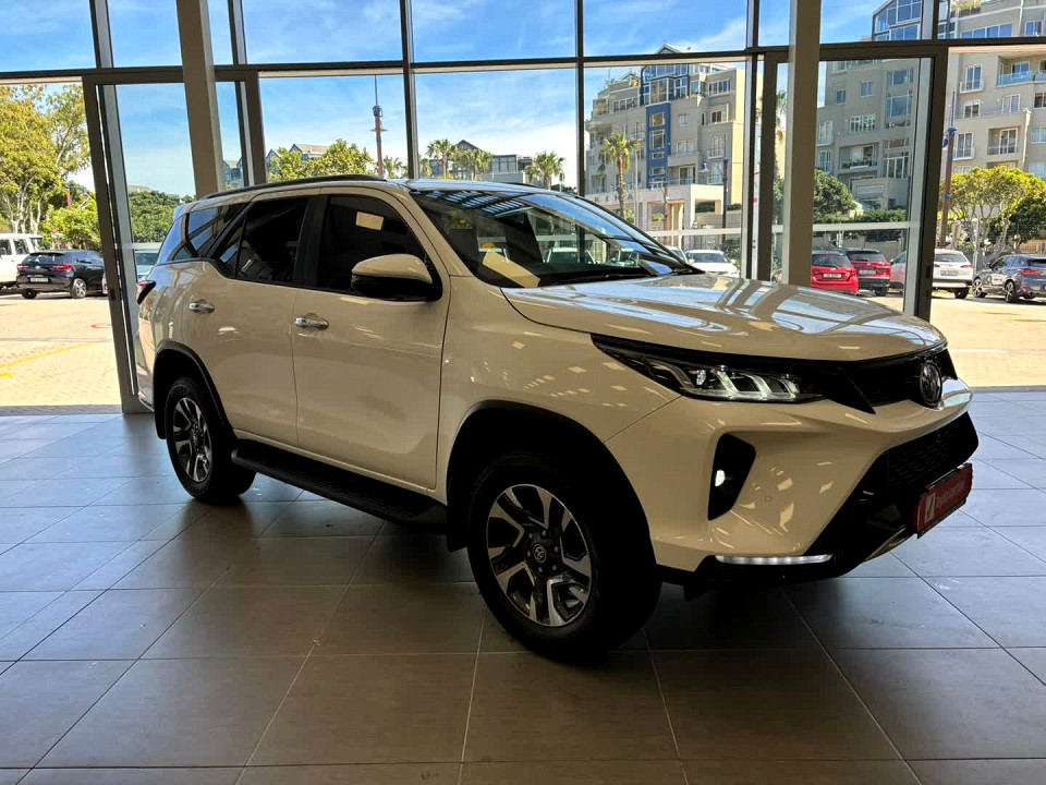 TOYOTA FORTUNER 2.8GD-6 VX A/T, image 1