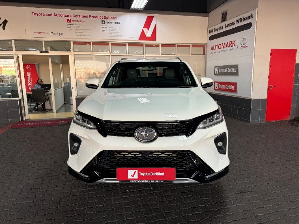 TOYOTA  FORTUNER 2.8GD-6 R/B A/T, image 2