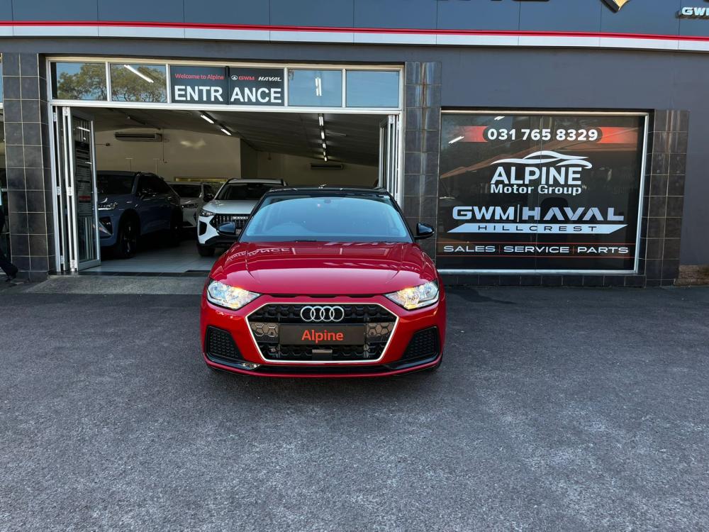 AUDI A1 SPORTBACK 30 TFSI ADVANCED S-TRONIC, image 2