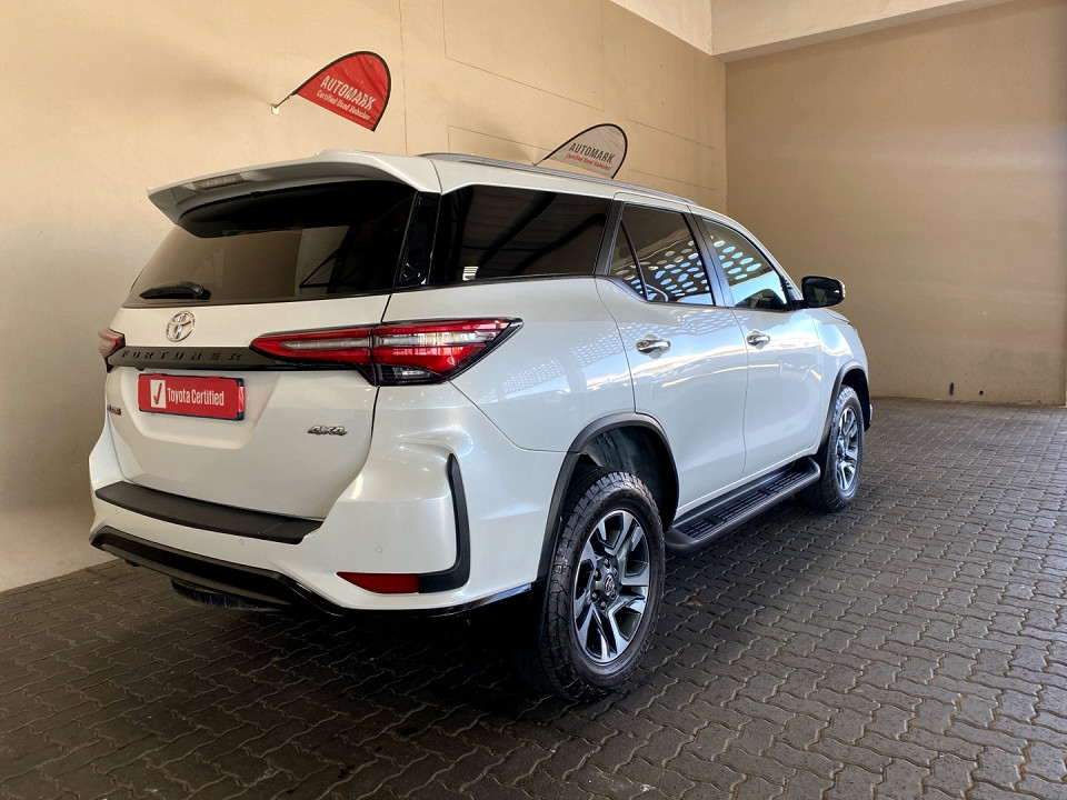 TOYOTA FORTUNER 2.4GD-6 4X4 A/T, image 2