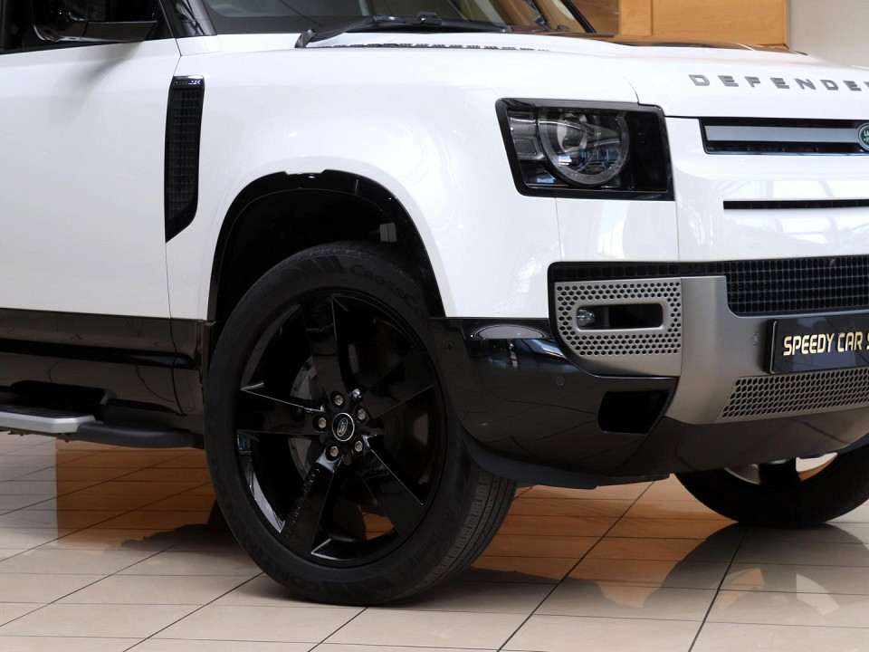 LAND ROVER DEFENDER 90 D300 HSE X-DYNAMIC, image 2