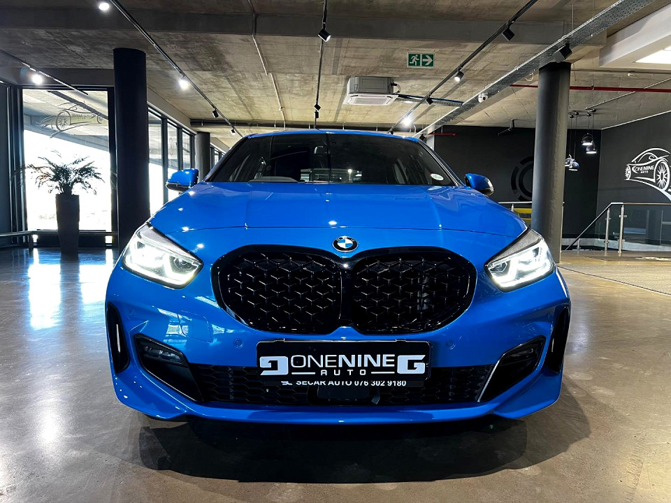 BMW 118i M Sport, image 2