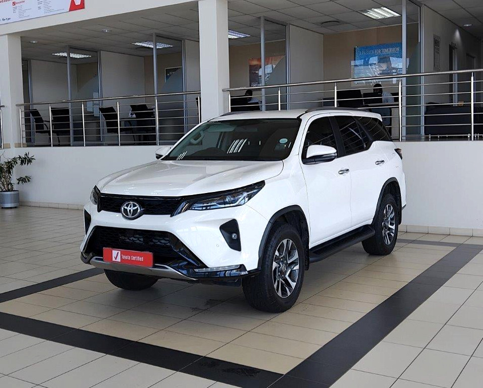 Toyota Fortuner 2.4GD-6 R/B A/T, image 2