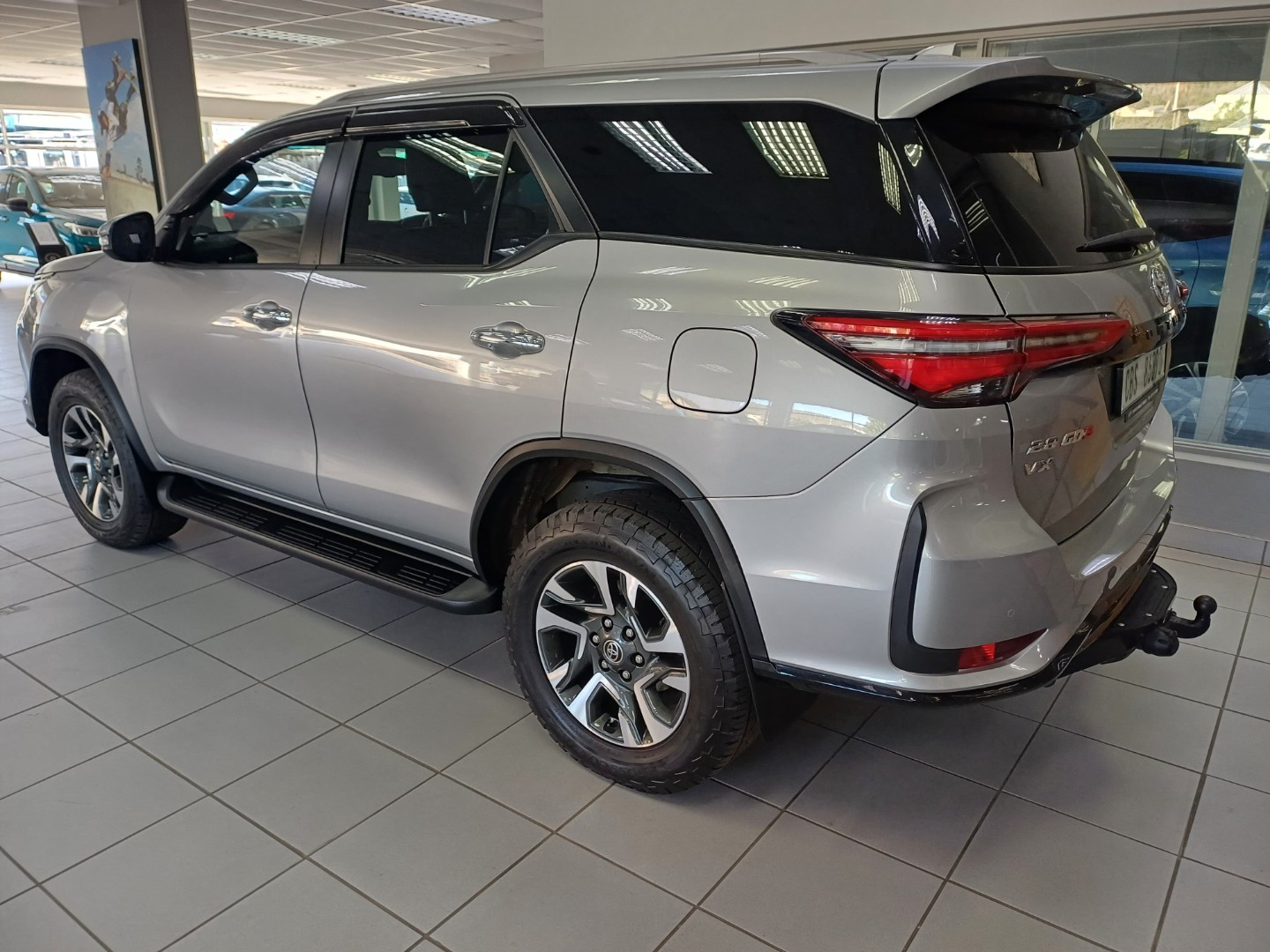 TOYOTA FORTUNER 2.8GD-6 VX A/T, image 2
