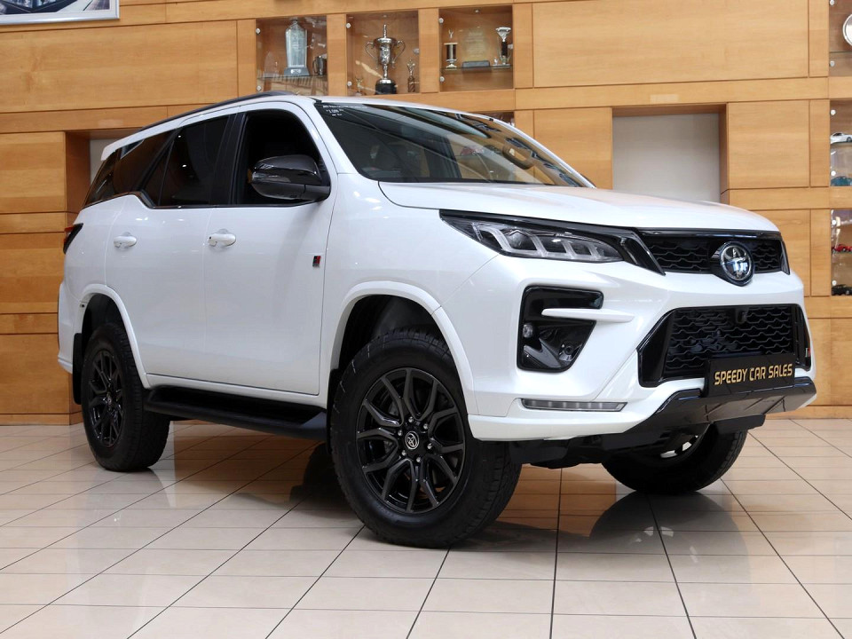 TOYOTA FORTUNER 2.8GD-6 4X4 GR-S A/T, image 1