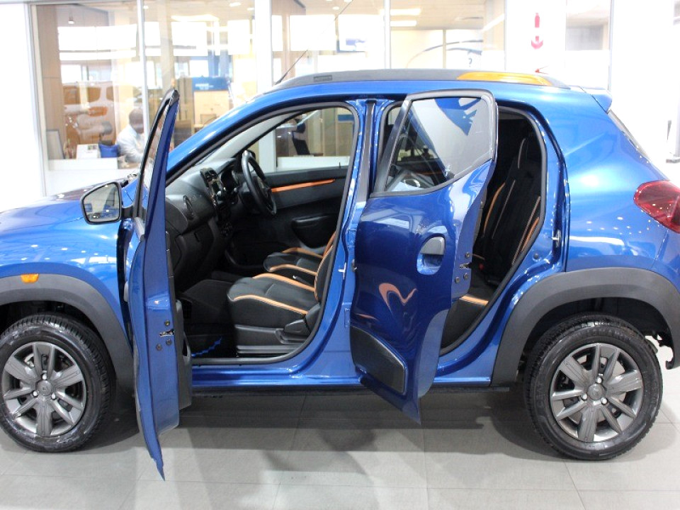RENAULT KWID 1.0 CLIMBER 5DR AMT, image 2
