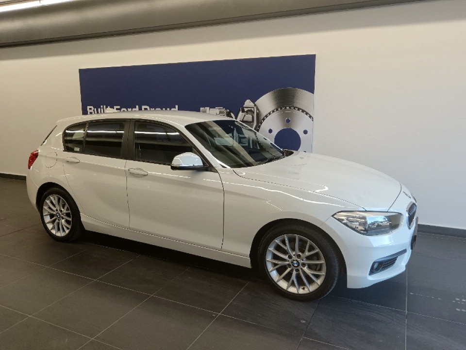 BMW 118i 5DR A/T (F20), image 2