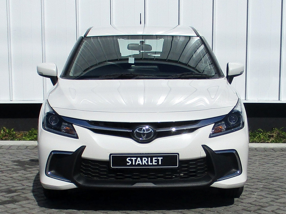 TOYOTA STARLET 1.5 Xi, image 2