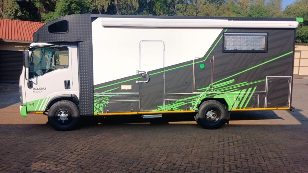 Isuzu NPR 400 AMT, image 1
