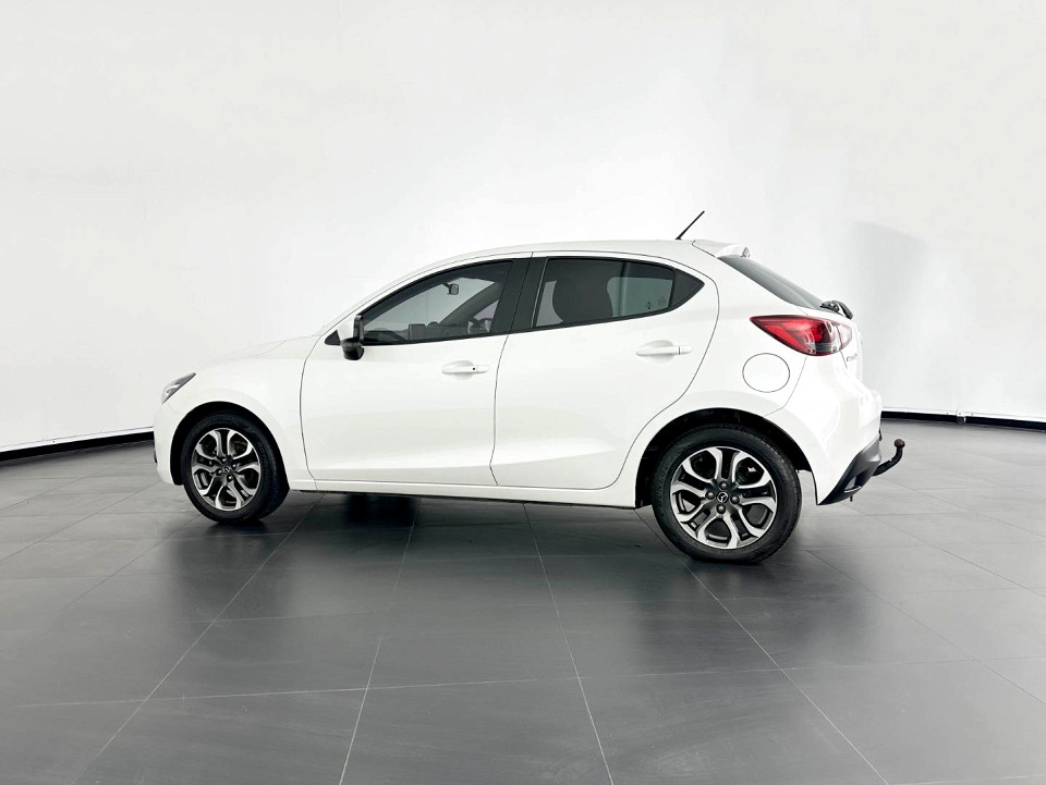 MAZDA MAZDA2 1.5 INDIVIDUAL 5Dr, image 2