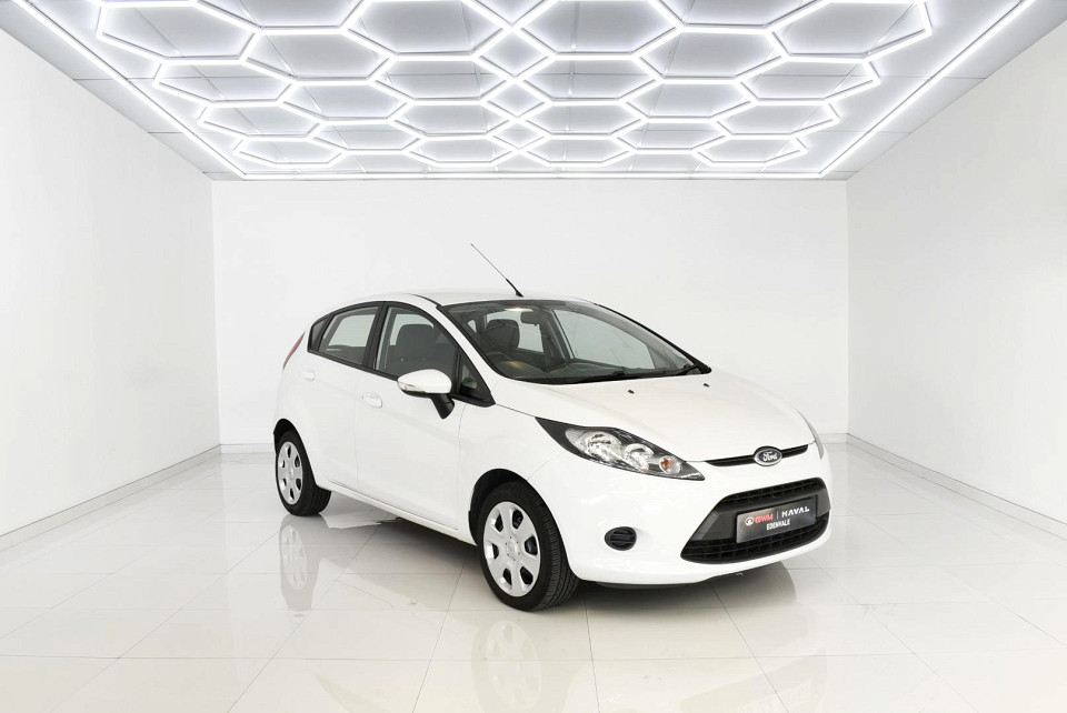 FORD FIESTA 1.6 AMBIENTE POWERSHIFT 5Dr, image 1