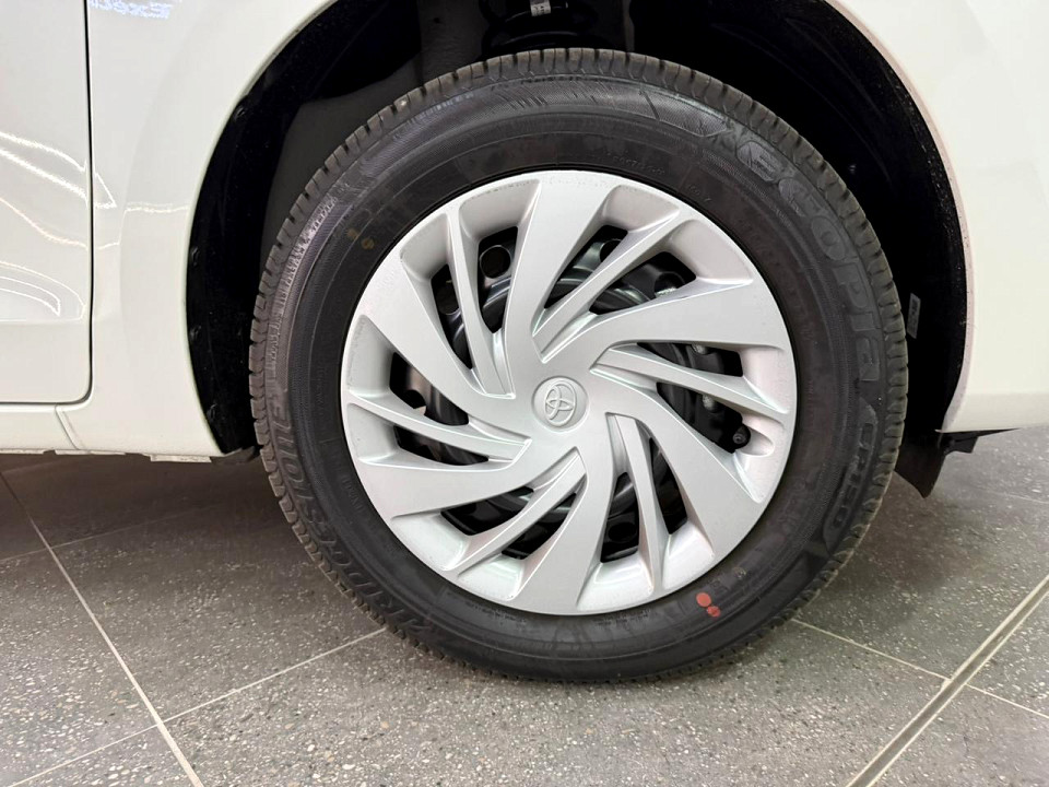 TOYOTA RUMION 1.5 SX, image 2