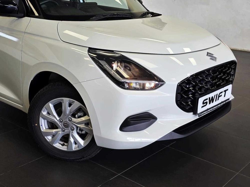 Suzuki Swift 1.2 GL+ CVT, image 2