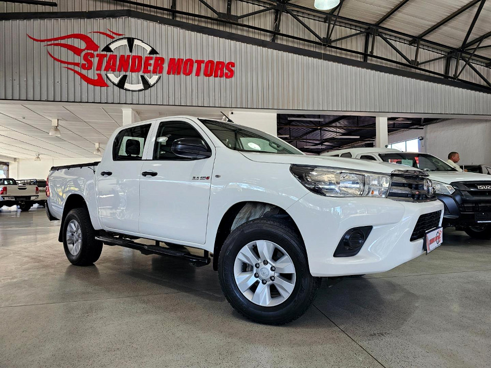 Toyota Hilux 2.4GD-6 double cab 4x4 SR, image 2
