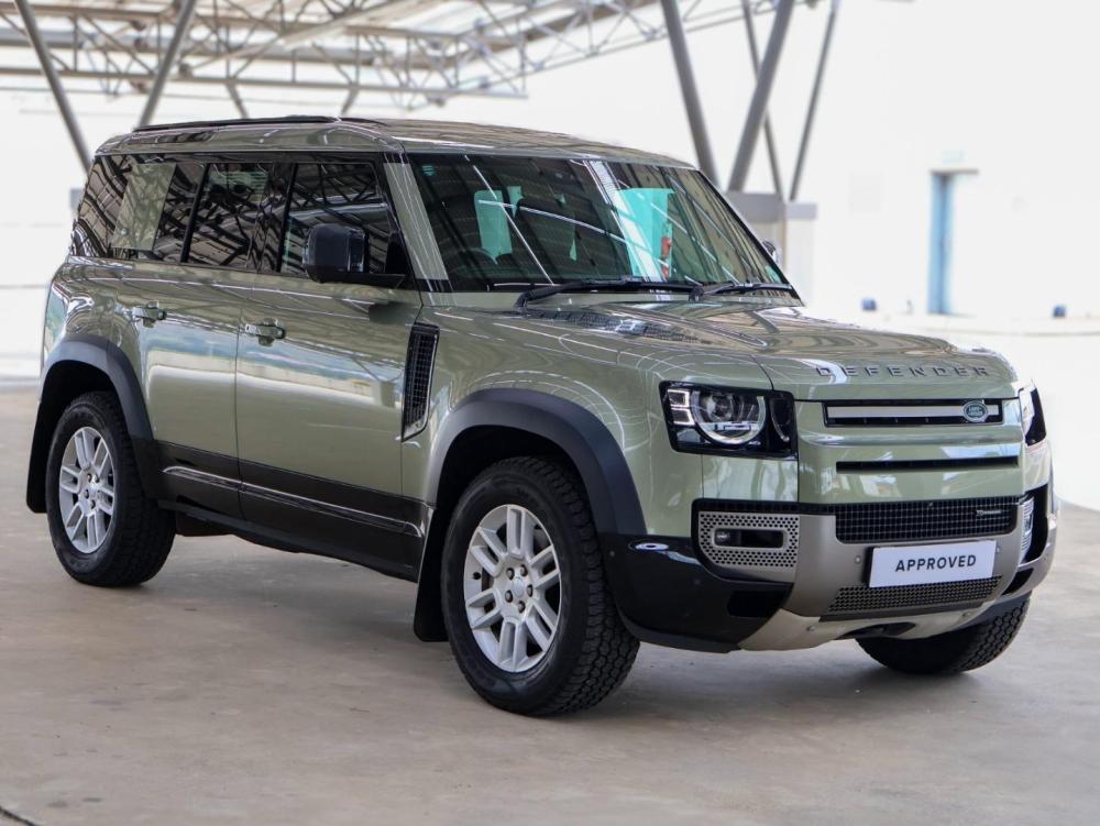 Land Rover Defender 110 D300 HSE X-Dynamic, image 2