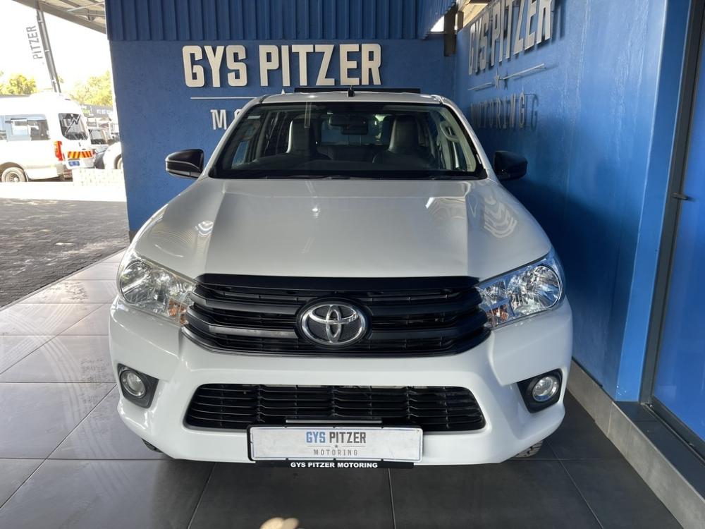 Toyota Hilux Double Cab  2.4GD6 4X4 Raider MT, image 2