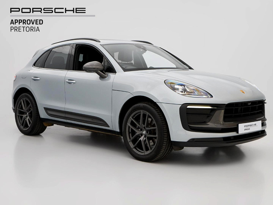 PORSCHE MACAN T, image 1