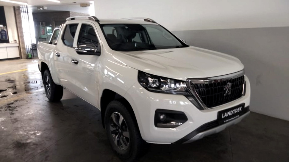 PEUGEOT LANDTREK 1.9D ALLURE P/U D/C A/T, image 1