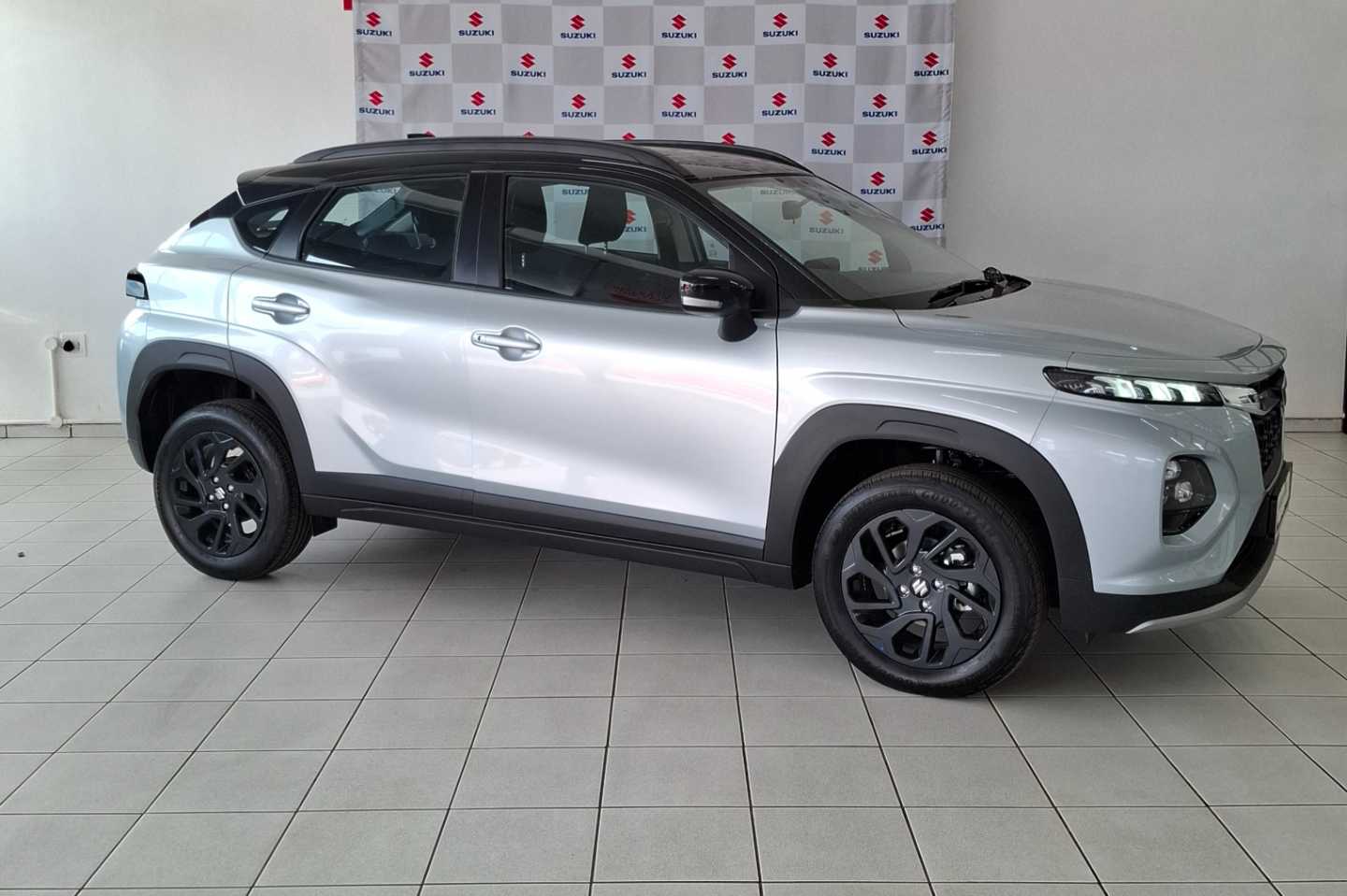 SUZUKI FRONX 1.5 GL A/T, image 2