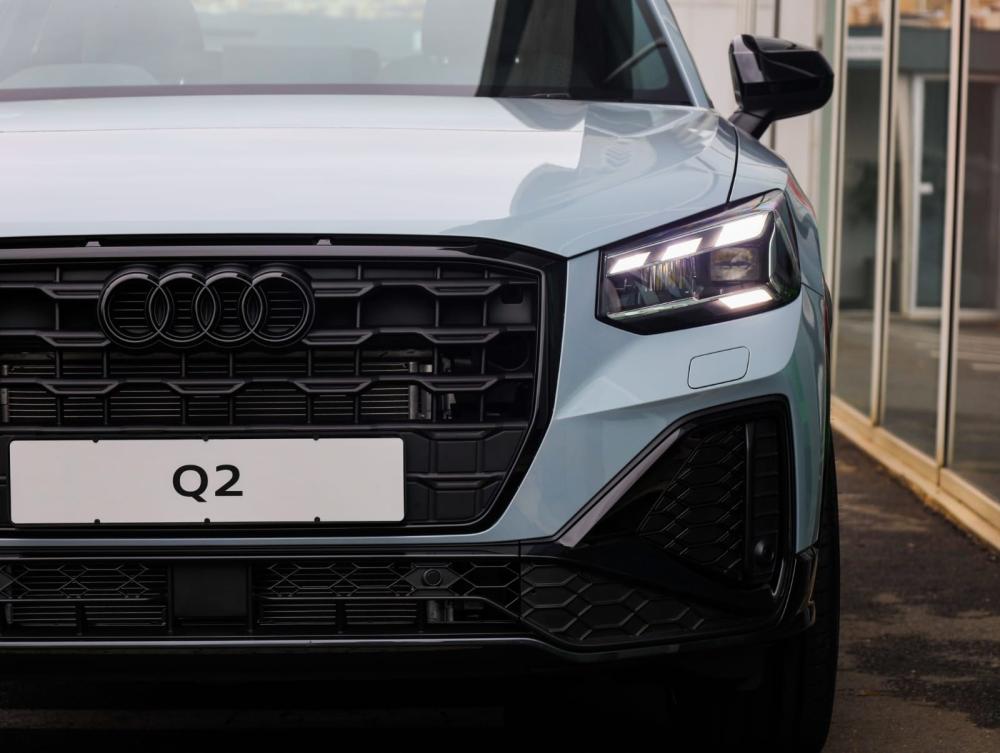 Audi Q2 Black Edition 35 TFSI tiptronic, image 2