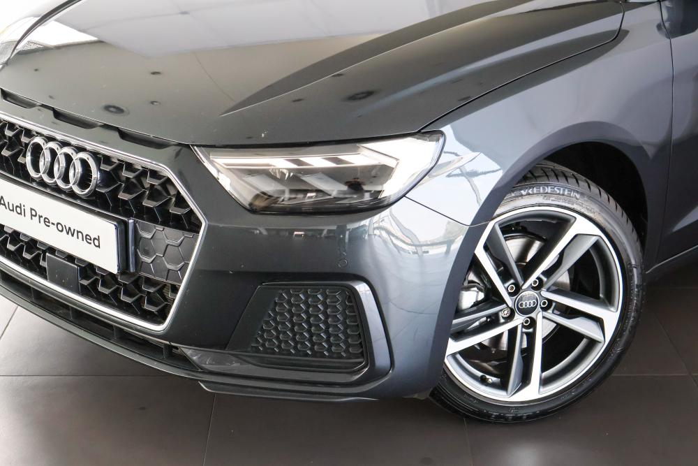 Audi A1 Sportback Sportback Advanced 30 TFSI S tronic, image 2