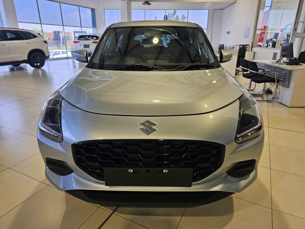 Suzuki Swift 1.2 GL+ CVT, image 2