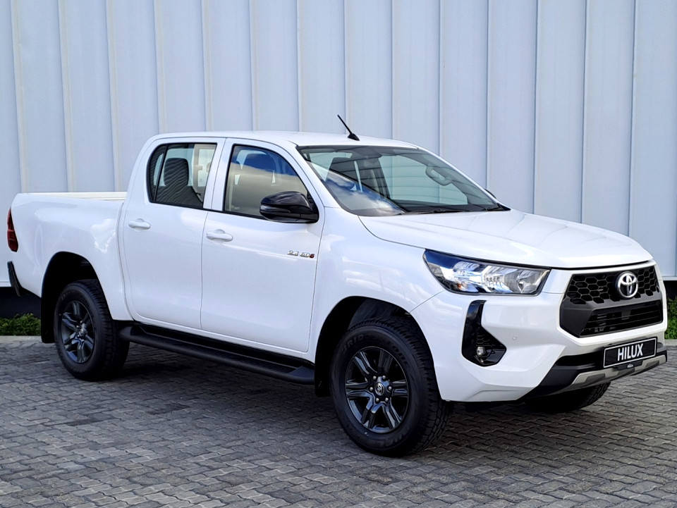Toyota Hilux Double Cab 2.4GD6 RB Raider MT, image 1