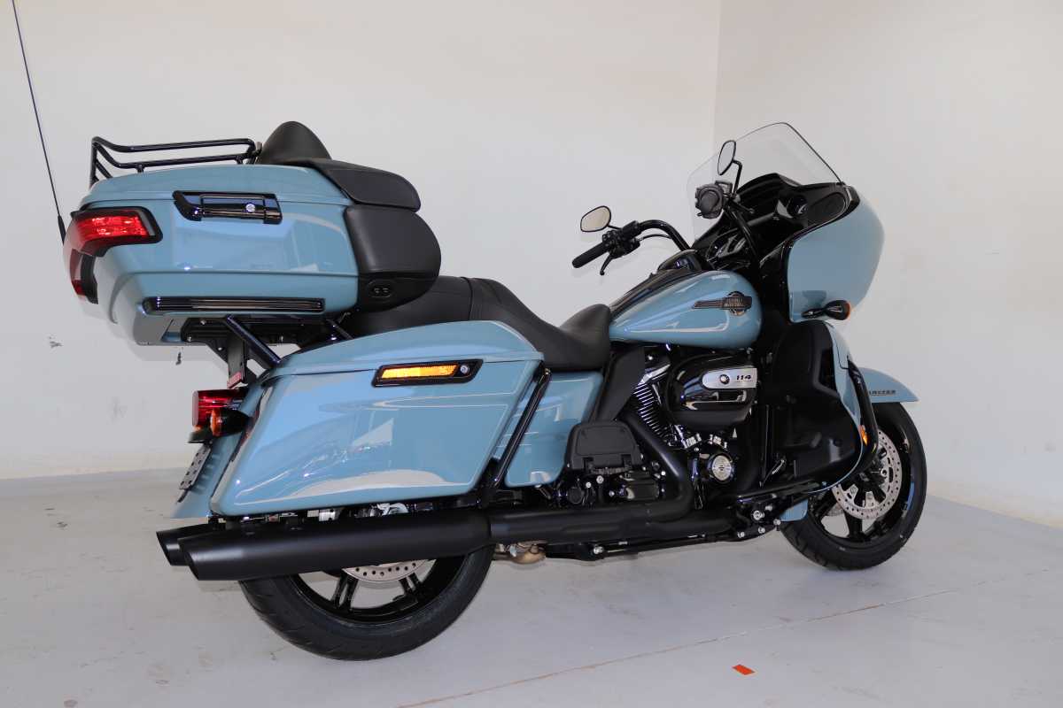 HARLEY DAVIDSON ROAD GLIDE ULTRA 114, image 2
