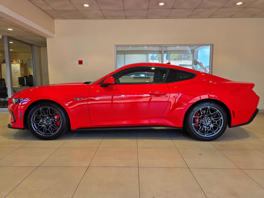 Ford Mustang 5.0 GT A/T, image 2