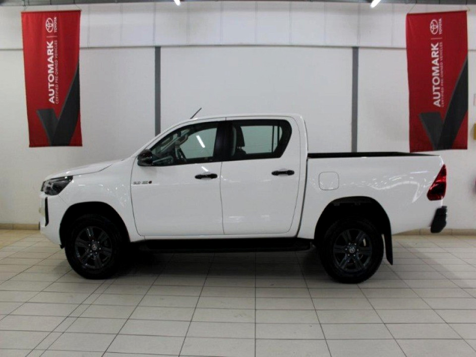 TOYOTA HILUX 2.8 GD-6 RAIDER 4X4 A/T P/U D/C, image 2