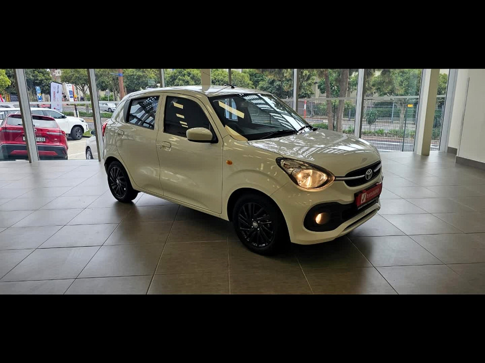 TOYOTA VITZ 1.0 XR AMT, image 1