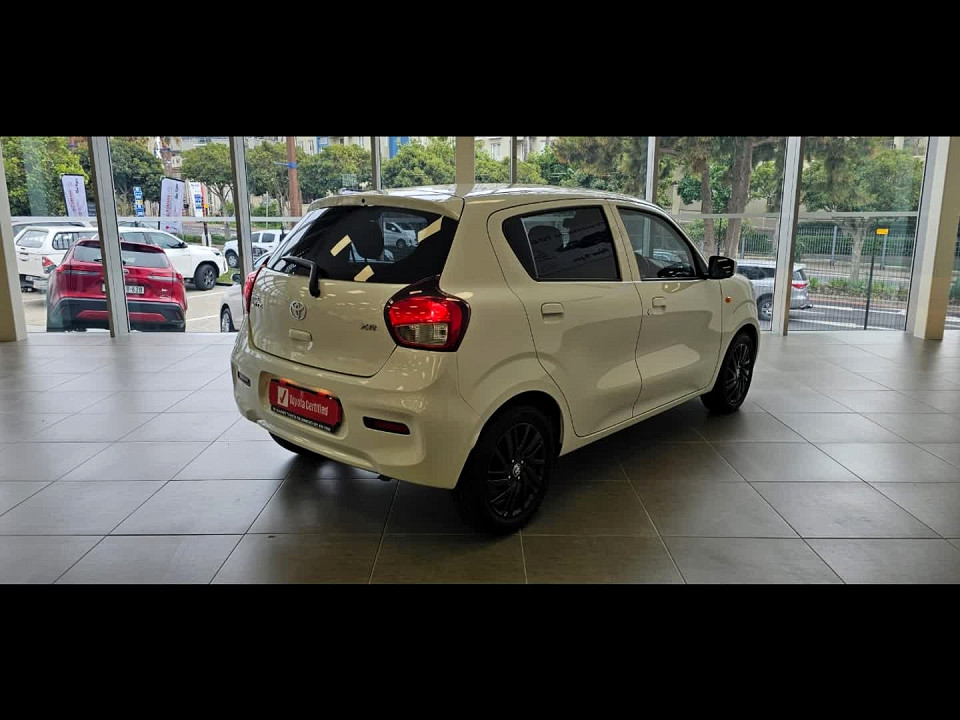 TOYOTA VITZ 1.0 XR AMT, image 2