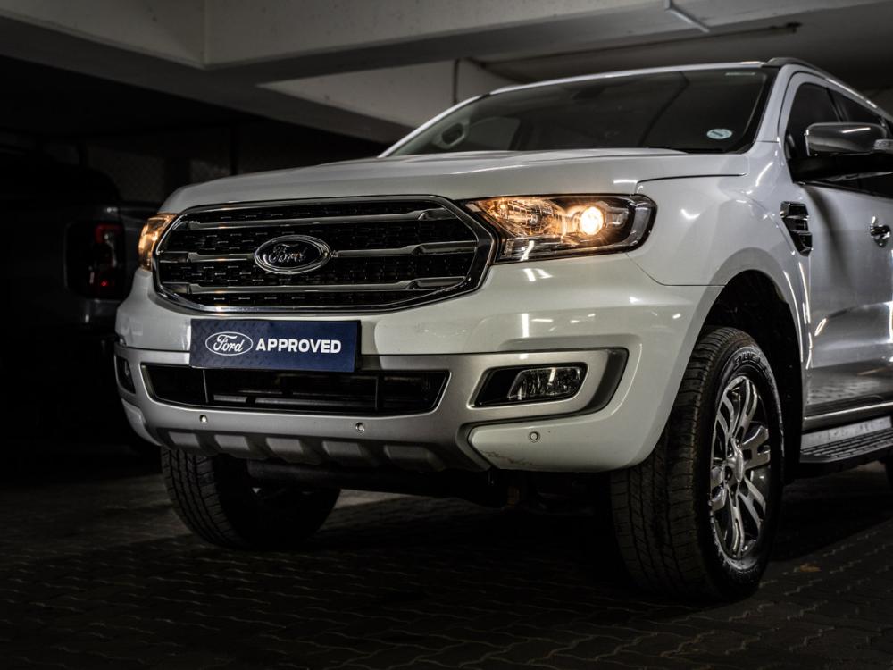 Ford Everest 2.0Turbo XLT, image 2