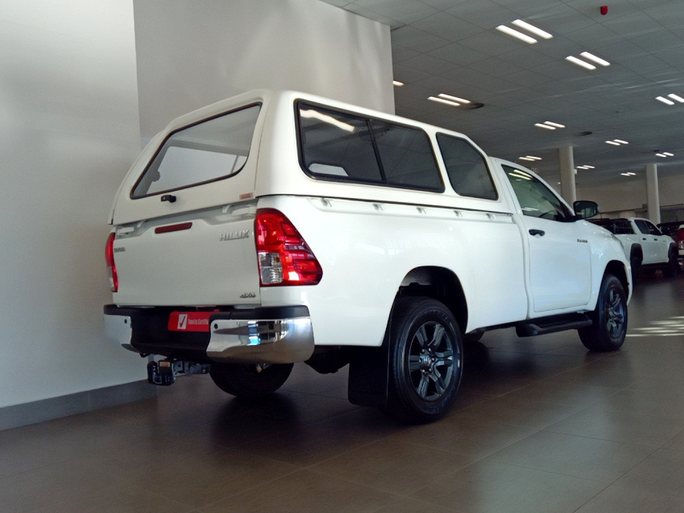 Toyota Hilux 2.4 GD-6 4X4 Raider 6MT, image 2