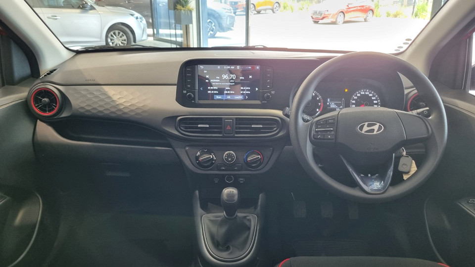 HYUNDAI GRAND i10 1.0 MOTION, image 2