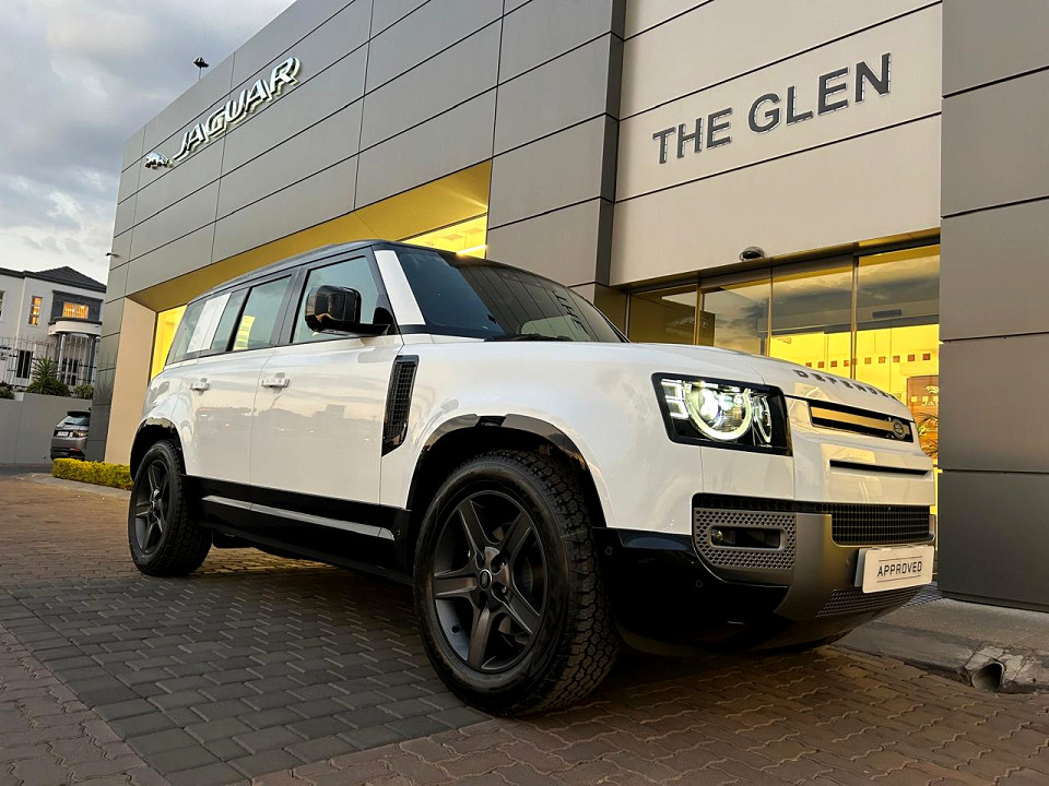 LAND ROVER DEFENDER 110  D250 SE X-DYNAMIC, image 1
