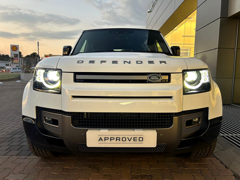 LAND ROVER DEFENDER 110  D250 SE X-DYNAMIC, image 2