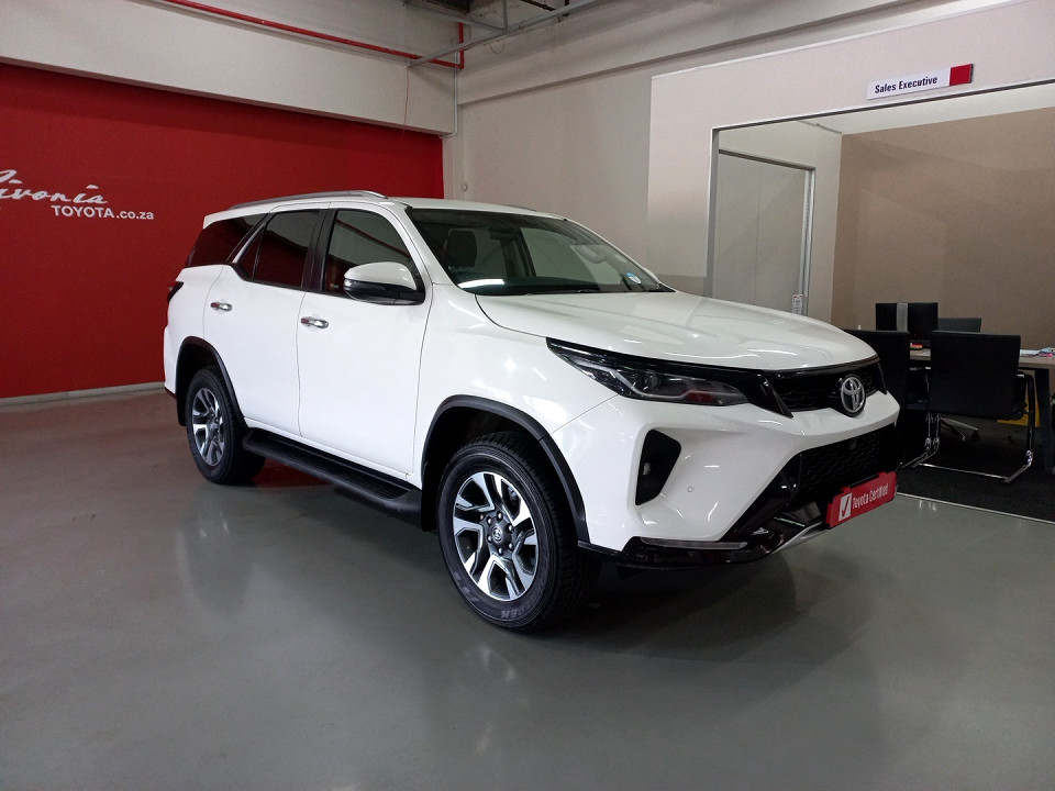 TOYOTA  FORTUNER 2.4GD-6 R/B A/T, image 1