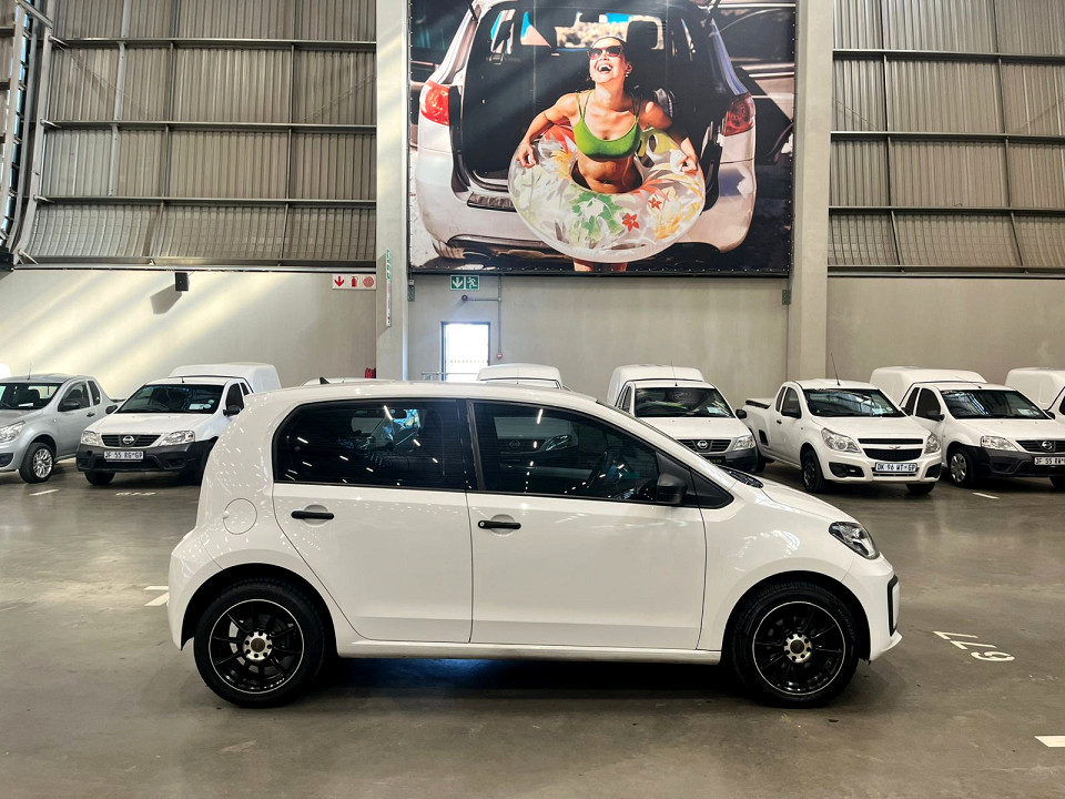 VOLKSWAGEN TAKE UP! 1.0 5DR, image 2