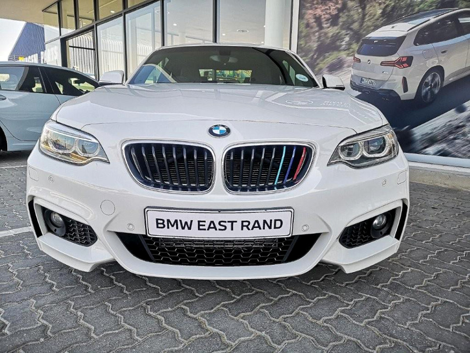 BMW 220i coupe M Sport auto, image 2