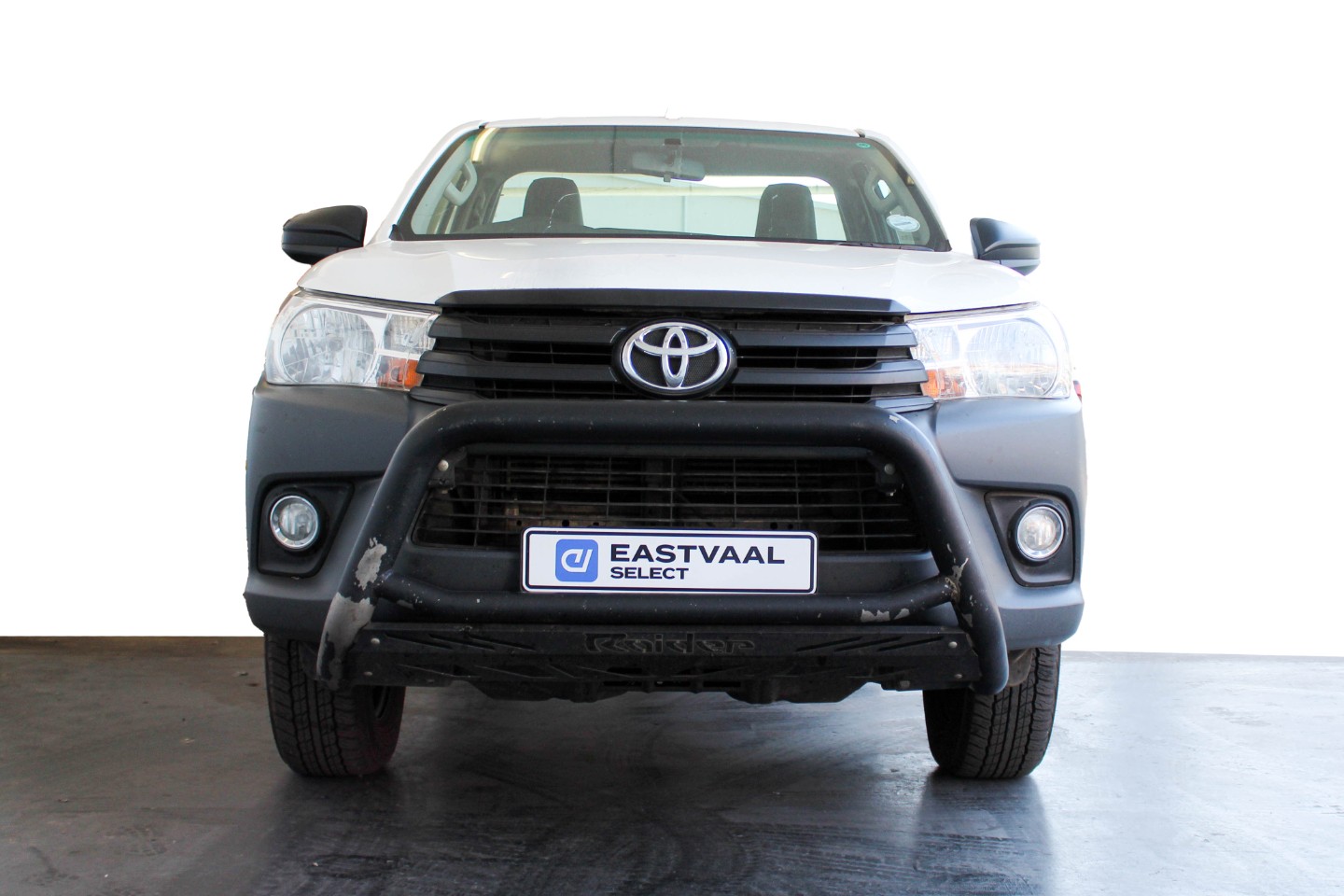 TOYOTA HILUX 2.4 GD-6 RB SR P/U S/C, image 2