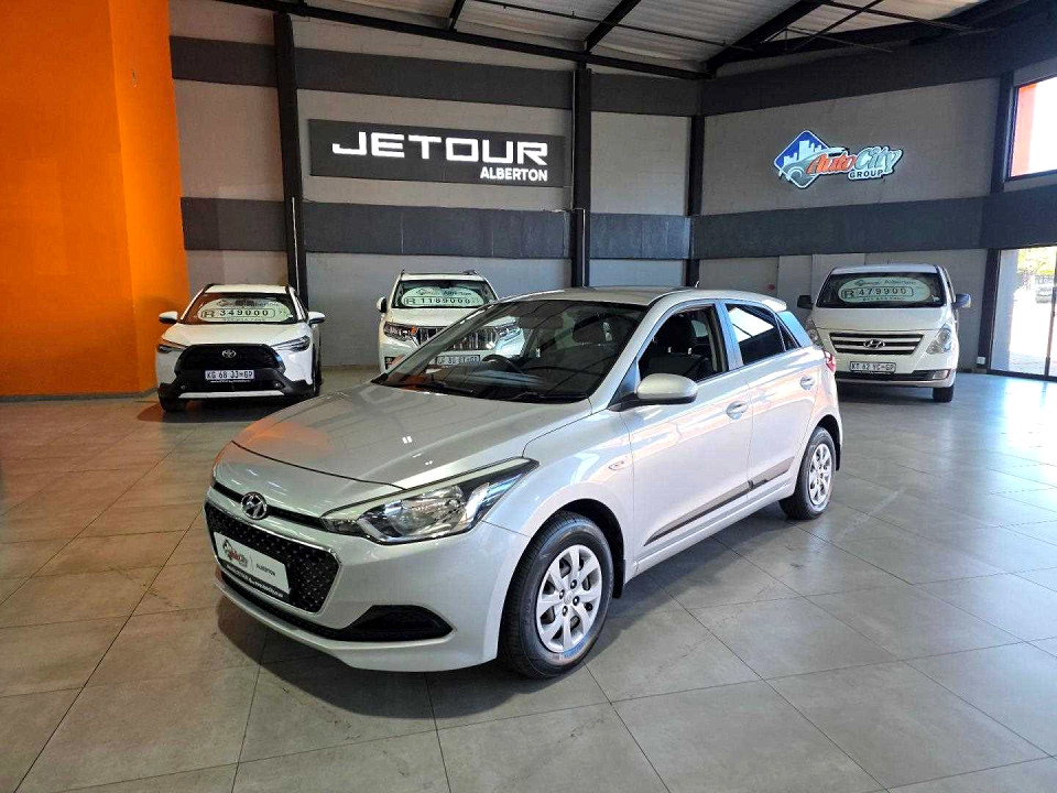 HYUNDAI i20 1.4 MOTION A/T, image 1